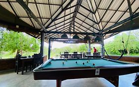 Yala Ying Yang Hostel & Camping